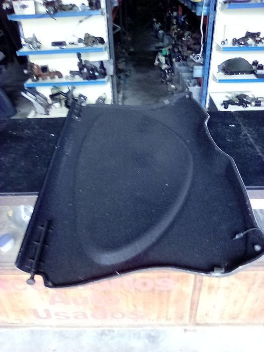 chapeleira Ford focus 5 portas 2001