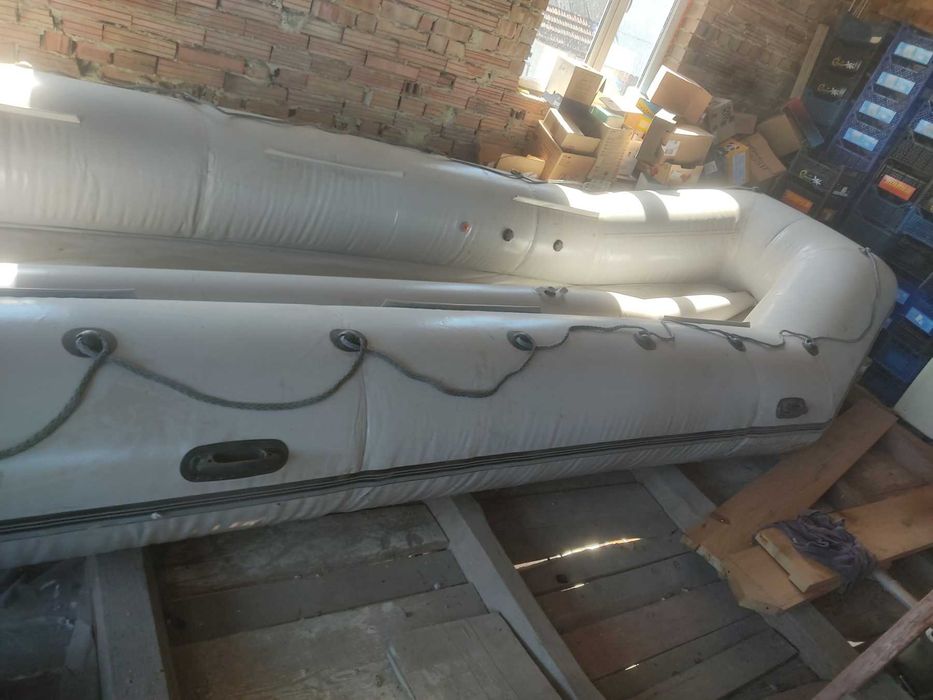 Лодка човен довжина 8.50 Новий