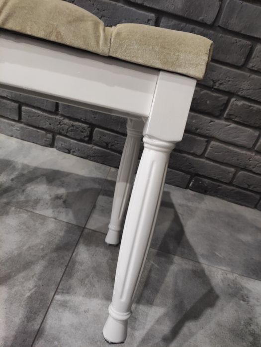 Taboret pufa stołeczek pikowany do toaletki