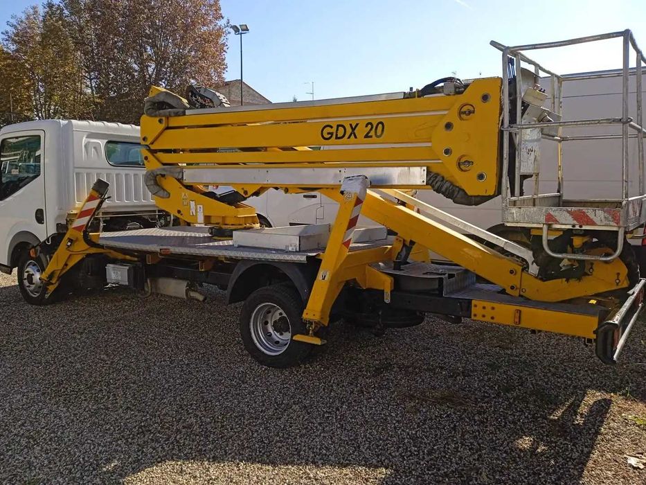 Aluguer plataforma cesta s/ veículo, altura até 20m