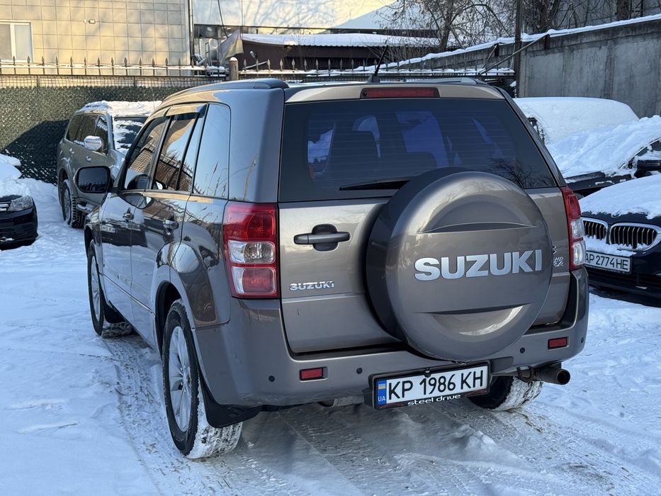Suzuki Grand Vitara автомат газ
