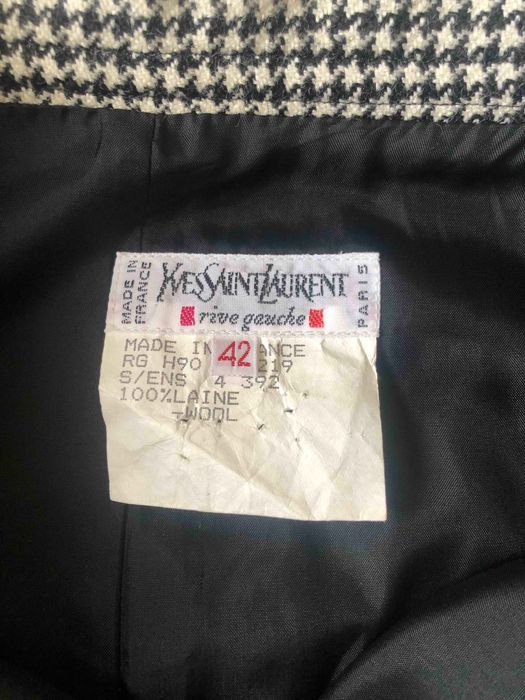 Yves Saint Laurent saia