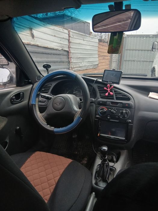 Прадам или обминяю ланос