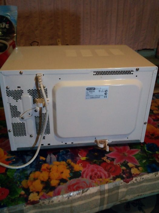 Микроволновка DeLonghi MW355 Италия