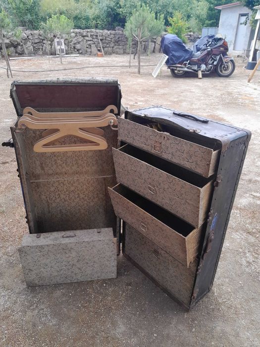 Malao de viagem retro muito antigo..para colecionadores
