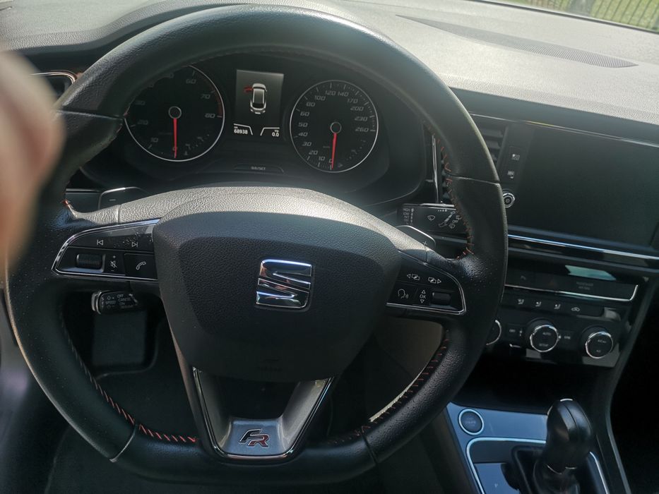 SEAT Leon 2017   FR 1.4 TSI  150 кс  автомат  малий пробіг 68500