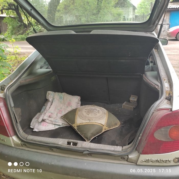 Тойота Авенсис Т22