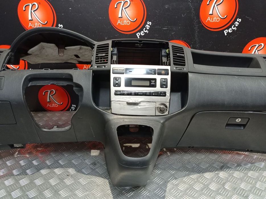 Consola Da Marcha Toyota Corolla Verso (_E12_)