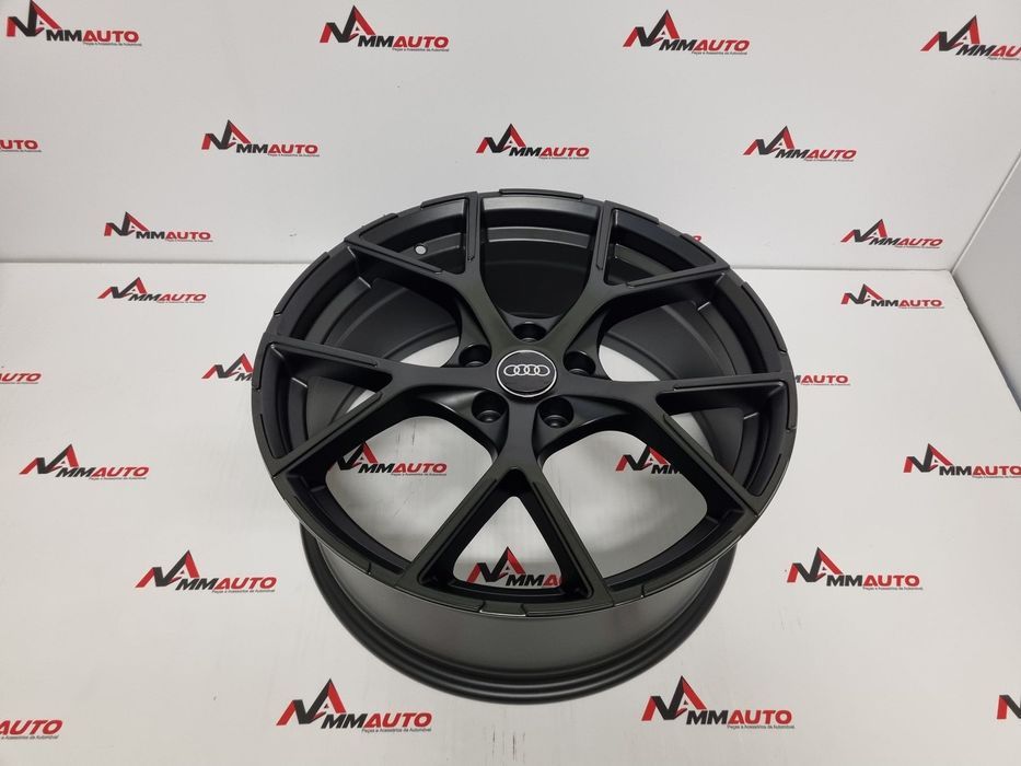 Jantes Look Audi RS3 8Y Preto Matte 19