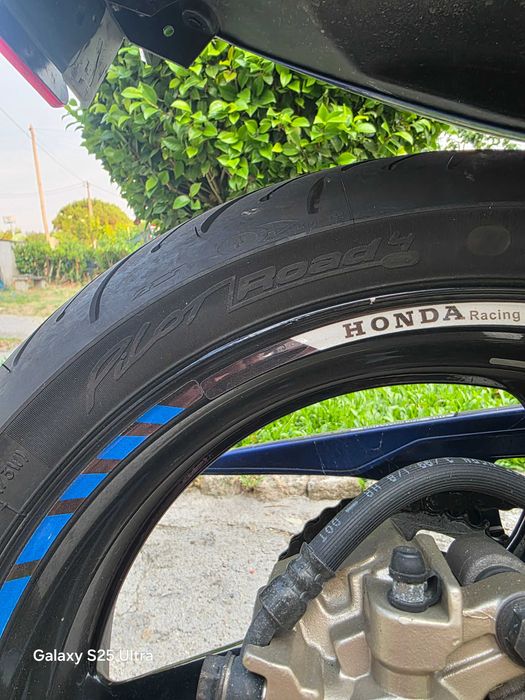 Moto honda hornet