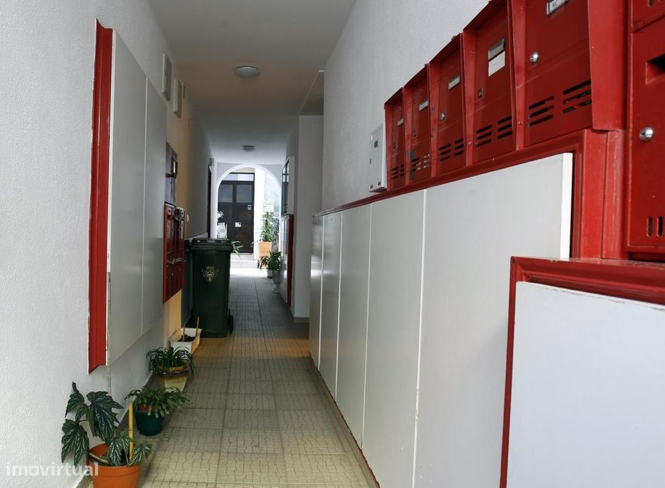 Estúdio - localizado em Alcântara Lisbon
