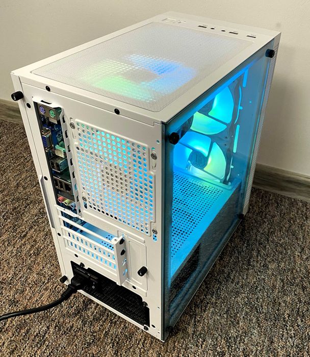 Komputer stacjonarny INTEL Core i5 8GB ram SSD