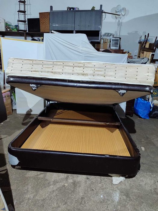 sommier com colchão