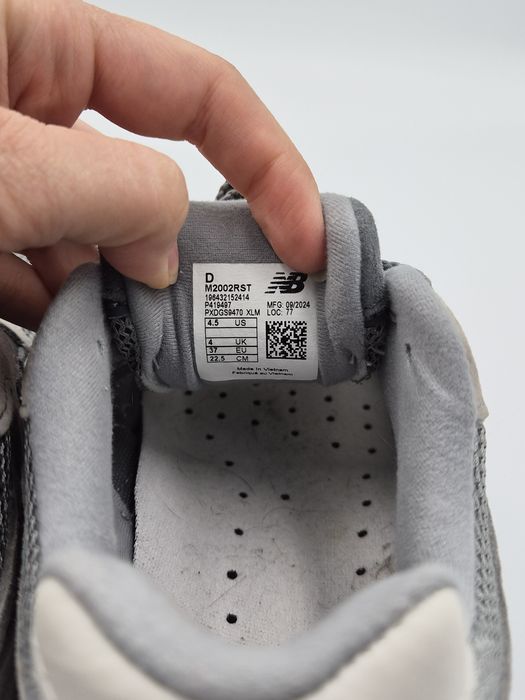 Sneakersy niskie Szare New Balance M2002 37