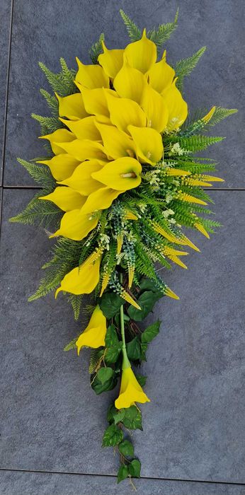 Kompozycja kwiatowa na grób cmentarz stroik ikebana wiosenny WG260