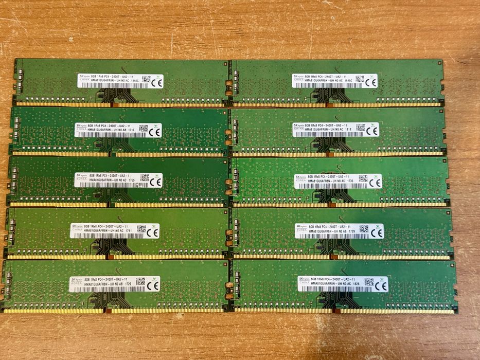 Оперативна пам'ять RAM DDR4 8gb 2400 МГц для ПК