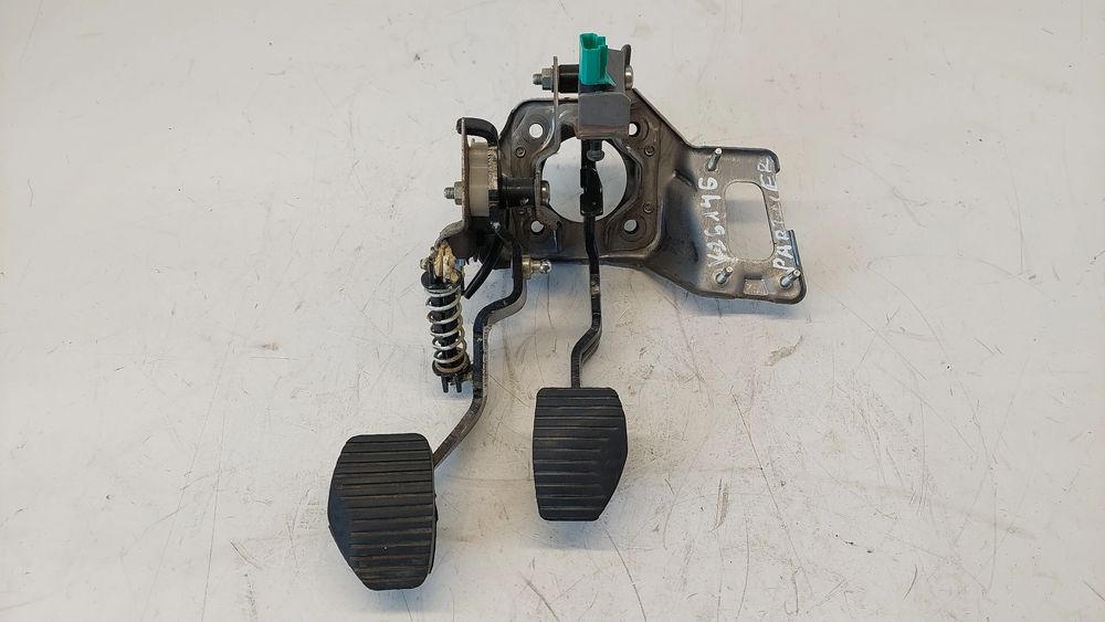 Pedal da embraiagem PEUGEOT Partner II