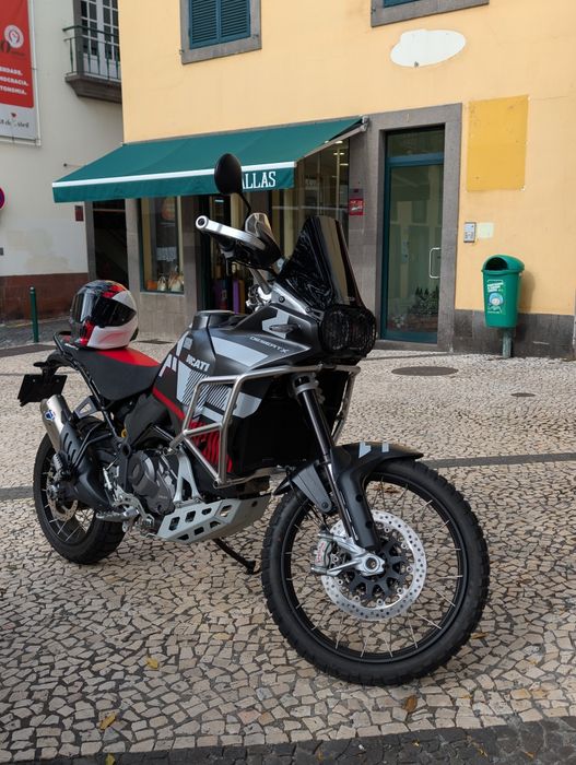 Ducati DesertX 2023 — Como nova, apenas 6.000 km
