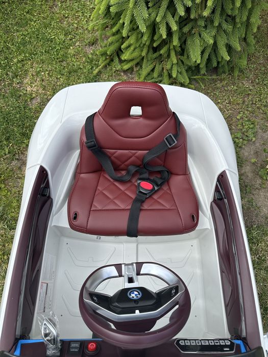 Дитячий електромобіль BMW i4  12V 2×35W пульт детский електромобіль