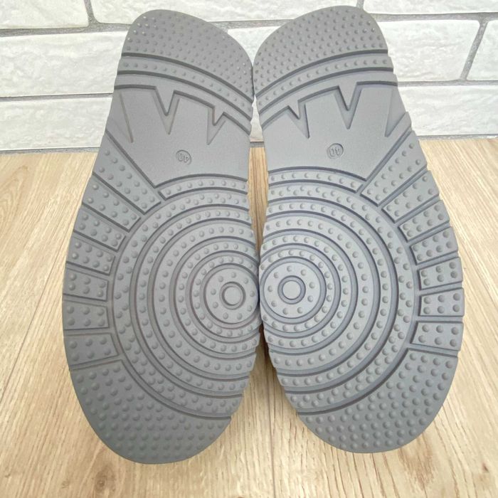 Жіночі уггі Hengji, натуральна замша, сірі, різні розміри, маломірять