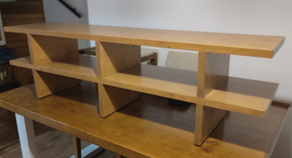 Móvel TV - Madeira Maciça - Novo