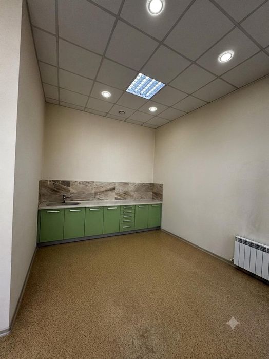 Продам комерційне приміщення