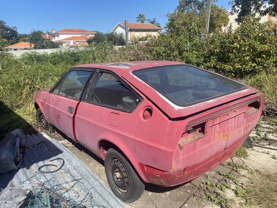 Vendo alfa romeo sprint veloce doador de pecas