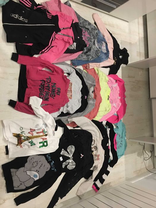 Zestaw ciuchów dla dziewczynki 106szt rozmiar 120 do 140 cm