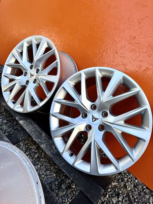 Диски R18 5.112 ET40 8J цо 57.1 пассат б7 б8 seat Cupra леон шкода а7