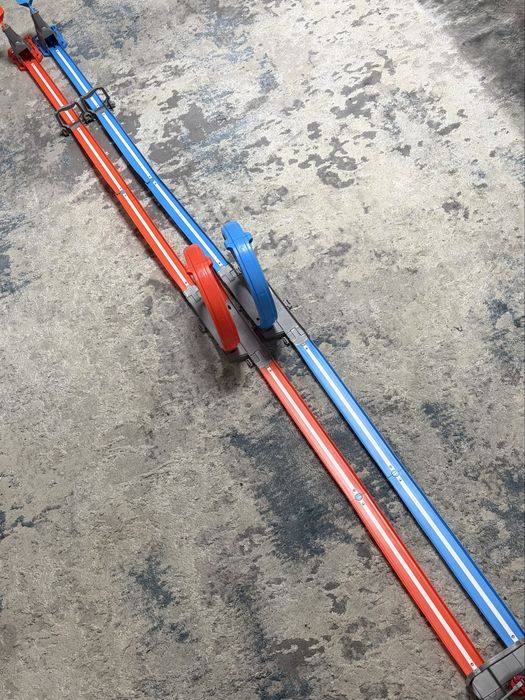 трек Hot Wheels Подвійна петля