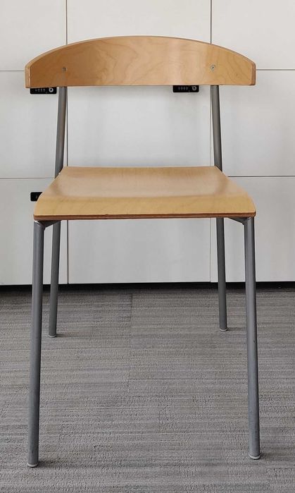 Krzesła do kuchni kantyny KINNARPS drewno brzoza metal nóżki (6 szt.)