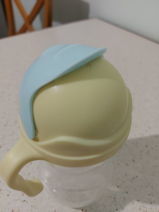 B.box bidon z krolikiem