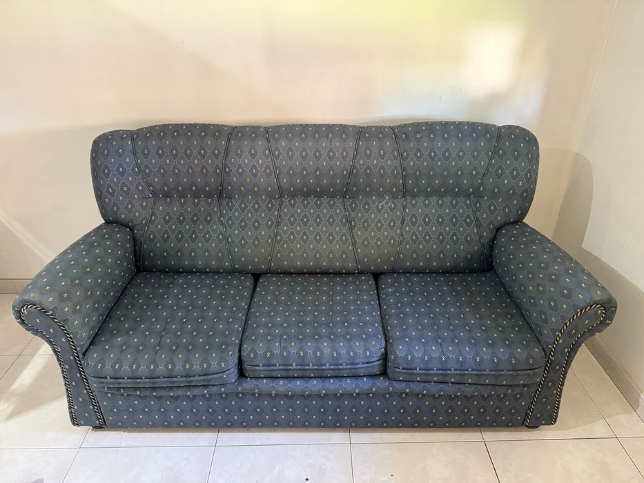 Sofa cama em excelente estado conservaçäo
