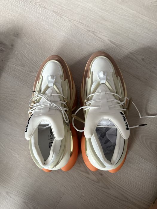 Balmain кросівки