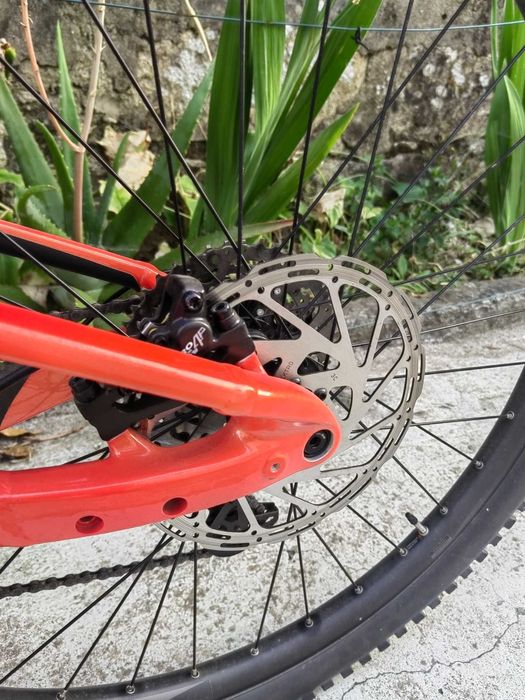 Bicicleta Giant Stance e+
