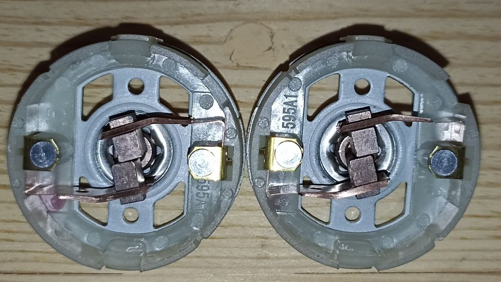 Для RS550 - щітки шуруповерта. Вкомплекті 2 шт.