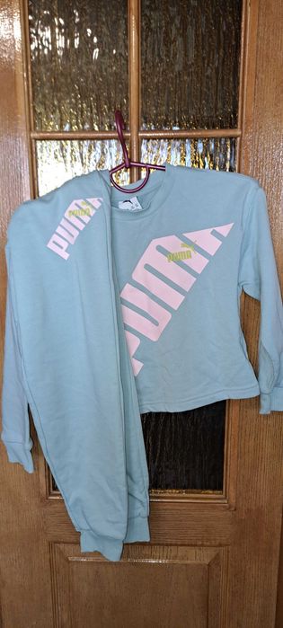 Спортивни костюм Puma для дівчинки на зріст 128-134