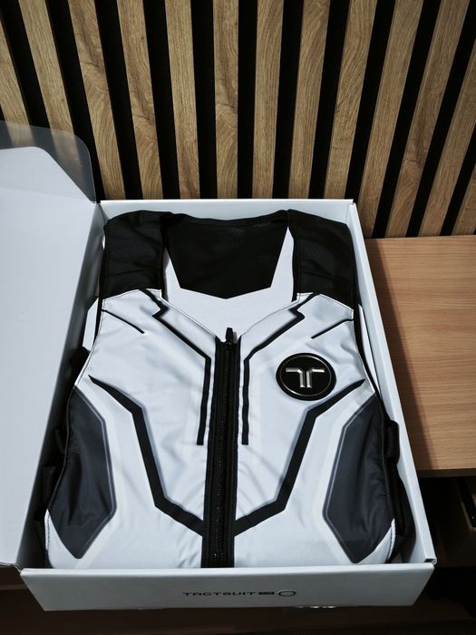 bHaptics TactSuit Air X16 – pełny komplet