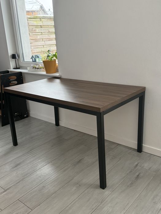 Stół loftowy robiony na zamówienie – 140×80, dla 6 osób