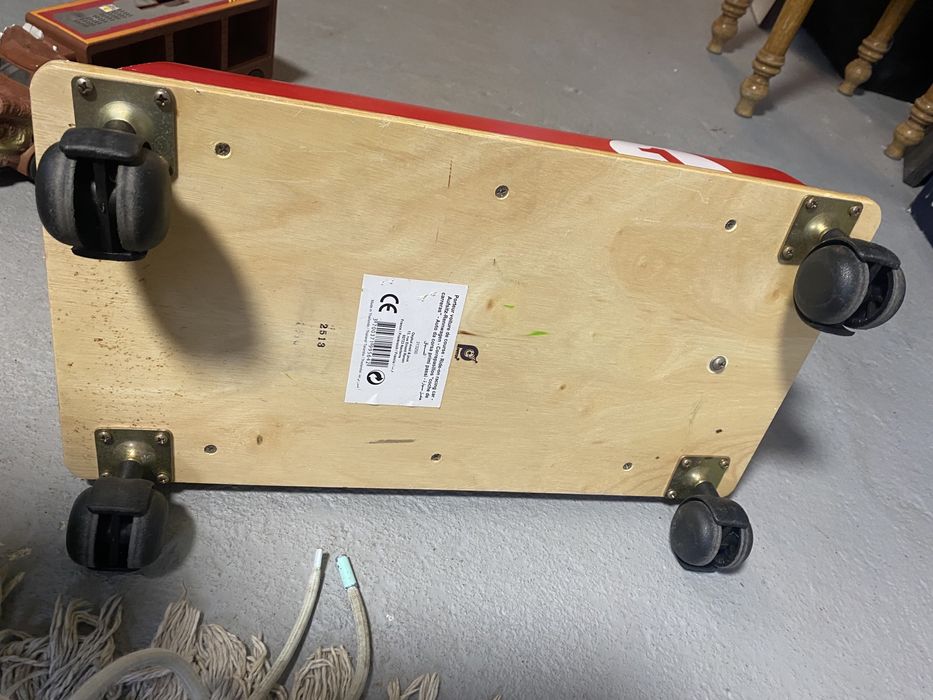 Autko jeździk drewniane 2-5 lat