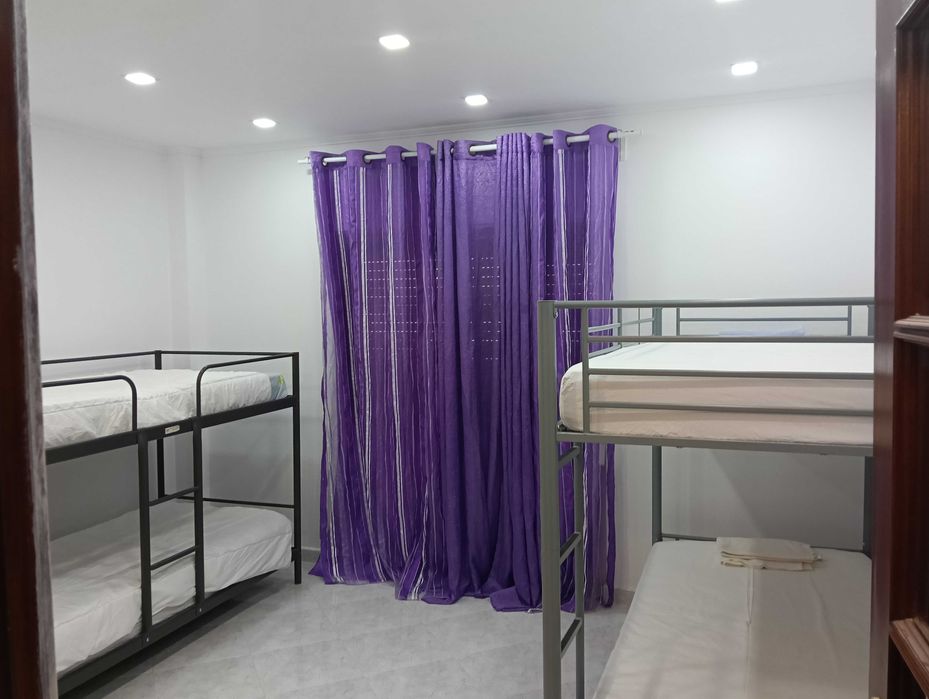 Quarto partilhado para arrendar