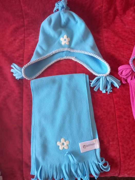 Czapka i szalik  z polaru rozm  M 2 komplety