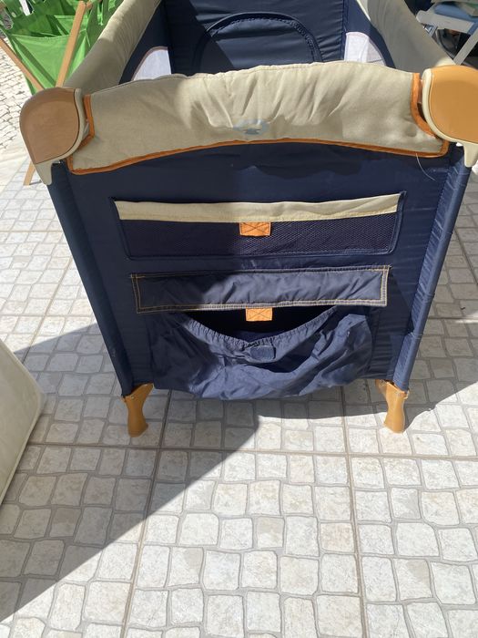 Cama de bébé de viagem