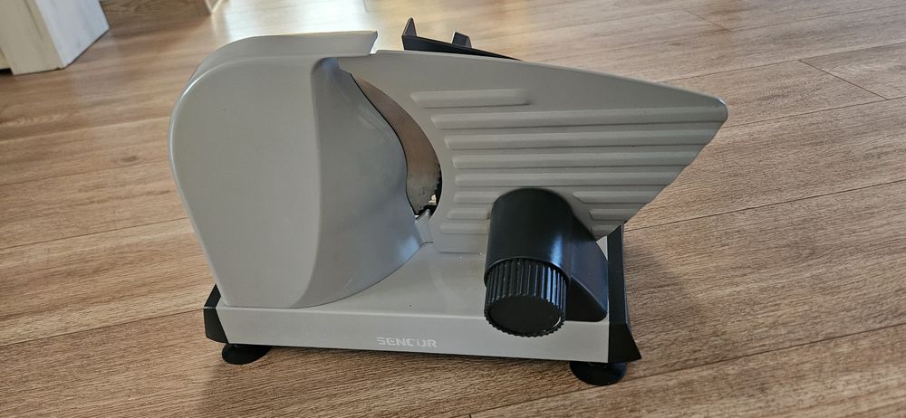 Krajalnica Sencor SFS 4050SS 150W