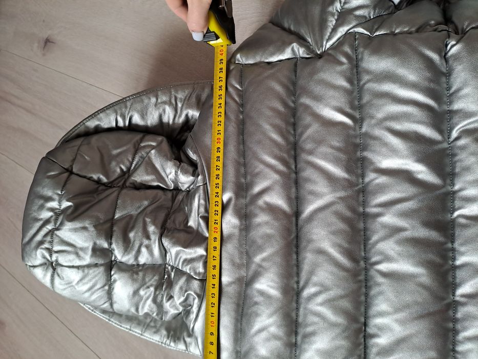 Зимова куртка S.