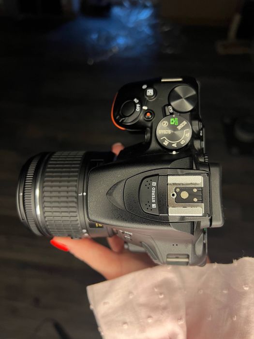 Камера Nikon D5600 DSLR KIT