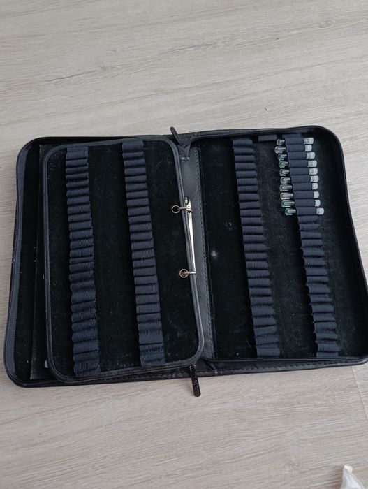 Organizer na próbki perfum + próbki Oriflame