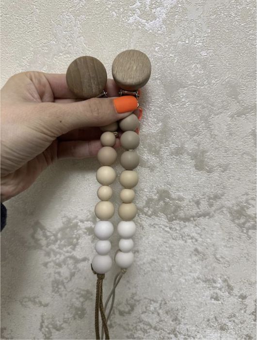 Тримач для пустушки, соски, гризунця, деревʼяний тримач