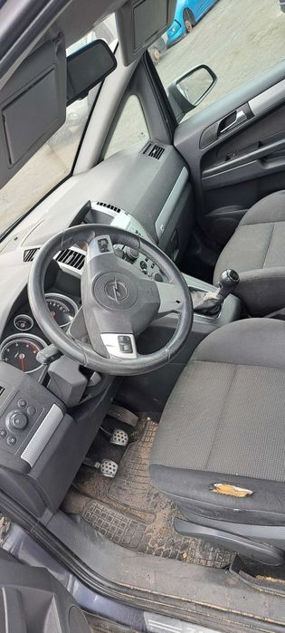 OPEL ZAFIRA B k:4XU drzwi maska zderzak klapa lampa błotnik części