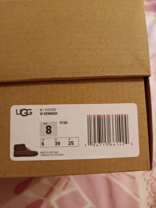 Ботинки UGG kennady